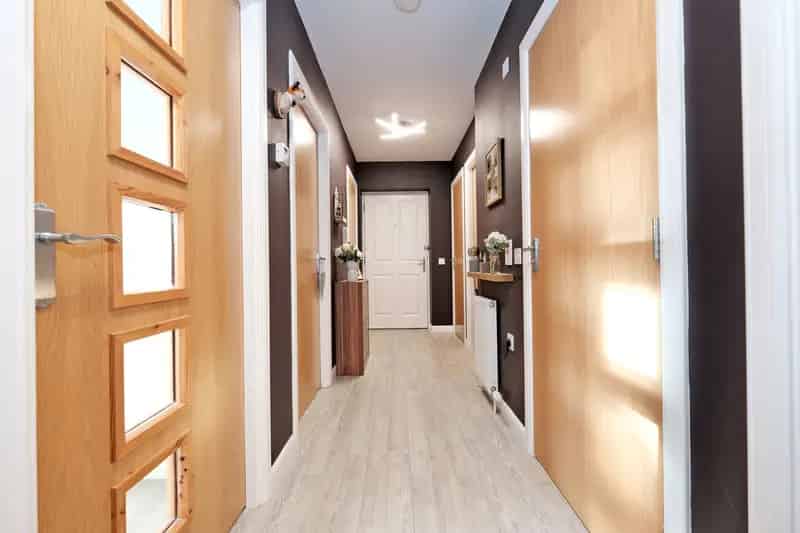 Executive 2-Bed Ground Floor Apartment with Parking