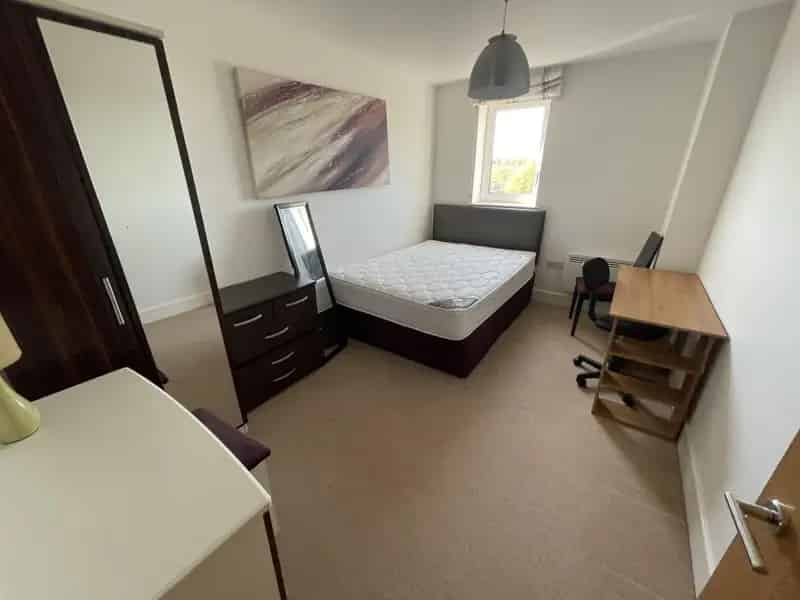 Two Bedroom Apartment Balcony Parking Available Now
