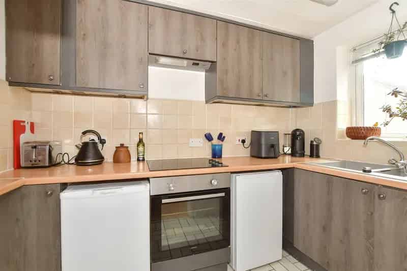 3 Bedroom End Terrace House for Sale Cowfold