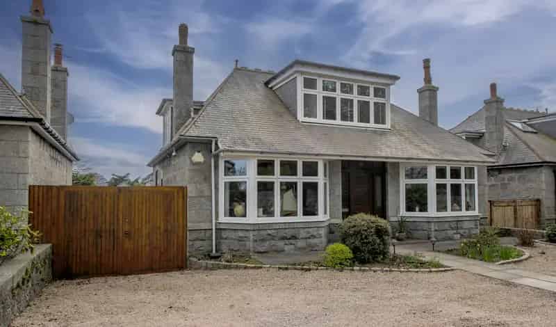 4 Bedroom Detached House for Sale in Aberdeen