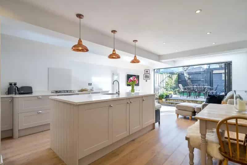 Two Bedroom Victorian Conversion Henslowe Road
