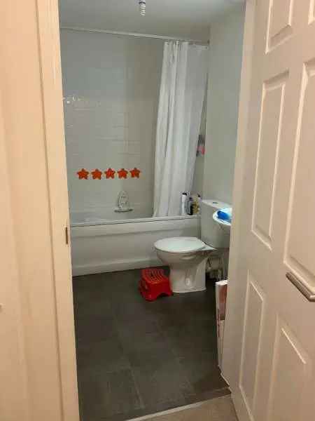 Flat For Rent in Poole, England