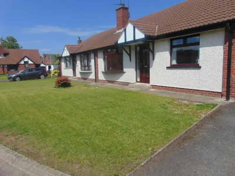 Unfurnished House with Oil Heating Rates Included