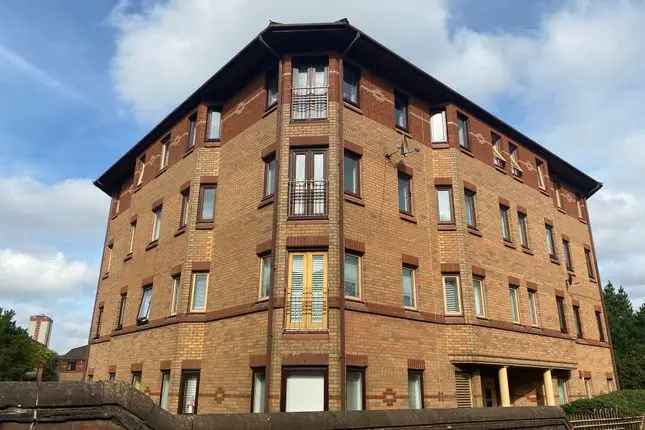 Flat to rent in Southloch Gardens, Springburn, Glasgow G21