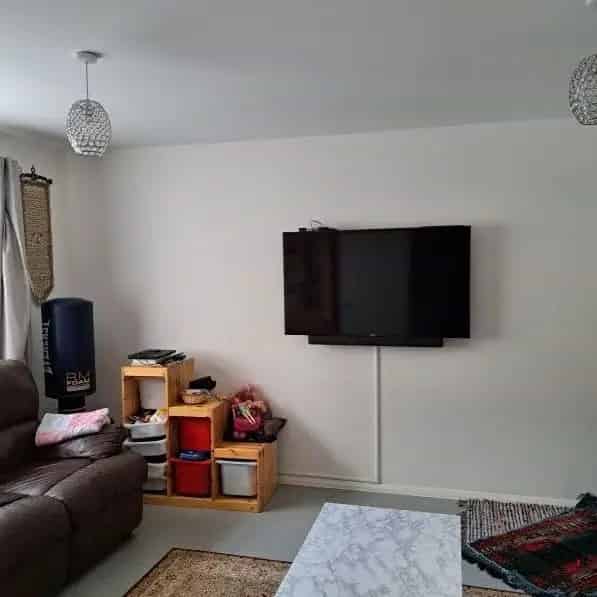 Modern 3-Bed House Near Parmitters School Watford