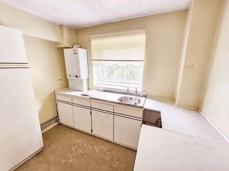 1 Bedroom Apartment House to Rent - Modern Auction