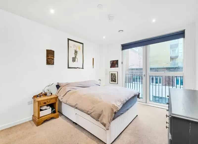 Double Bedroom Apartment with Private Balcony