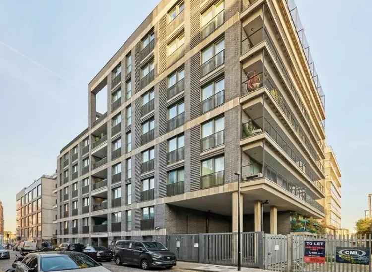 Flat For Sale in London, England