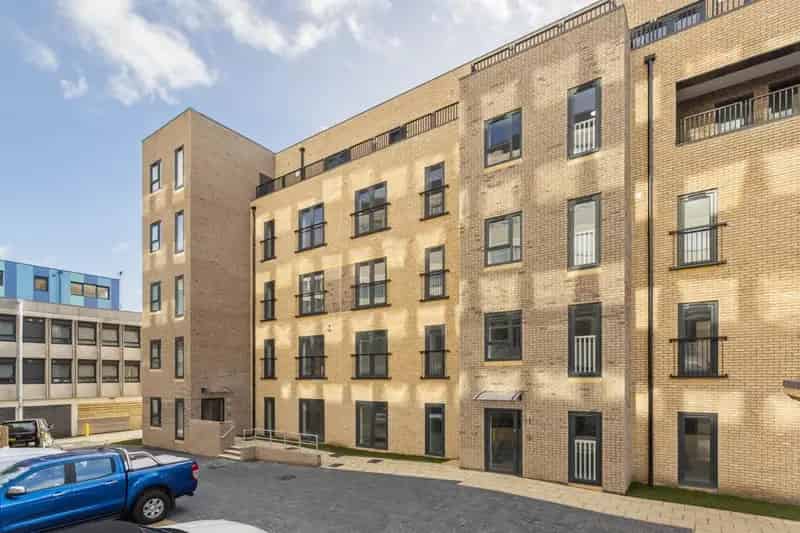 2 Bedroom Flat to Rent in Gorgie, Edinburgh