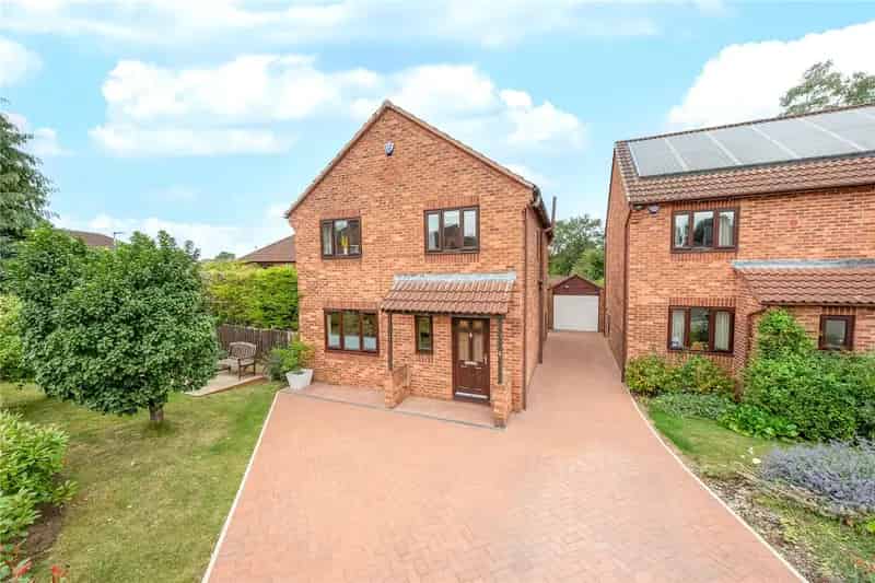House For Sale , Leeds, England