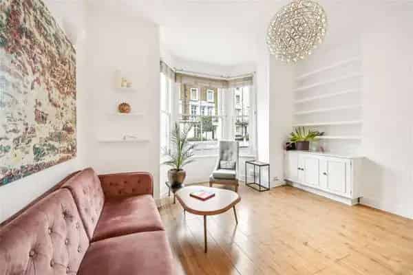 Kings Road Two-Bedroom Flat for Sale