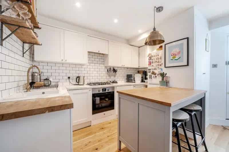 Honor Oak Spacious Property Near Amenities
