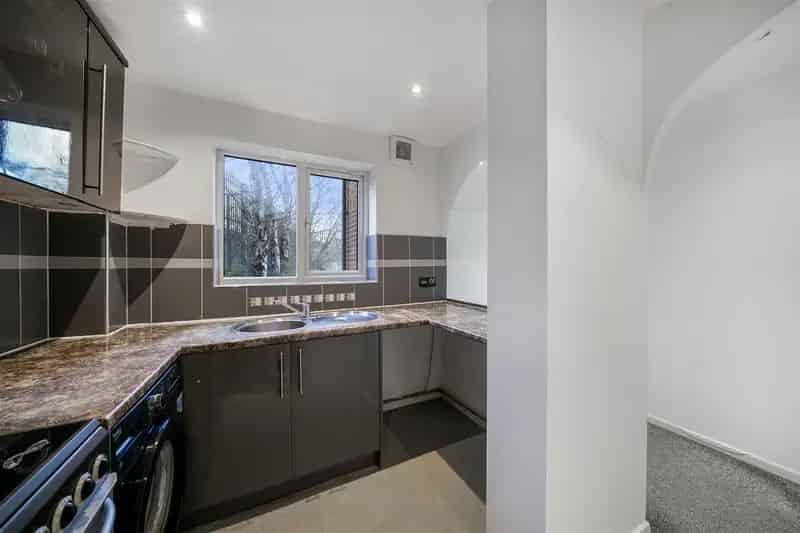1 Bedroom Apartment House to Rent