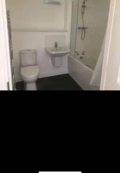 2 Bed New Build Apartment with Parking