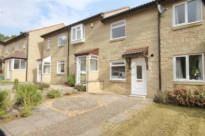 2 Bedroom House Near Royal United Hospital Weston Super Mare
