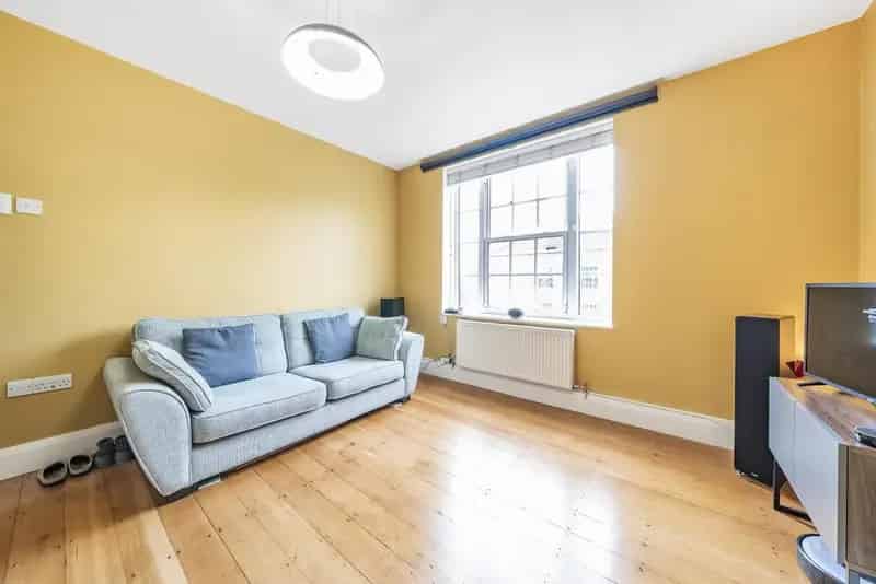 2-Bedroom Waterloo Home Modern Finish Period Features