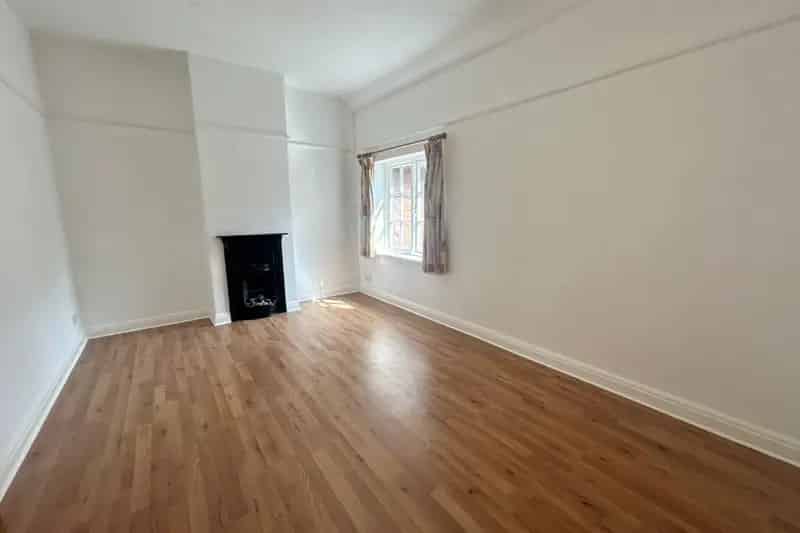 Three Bedroom Townhouse in Handbridge Chester Zero Deposit Available