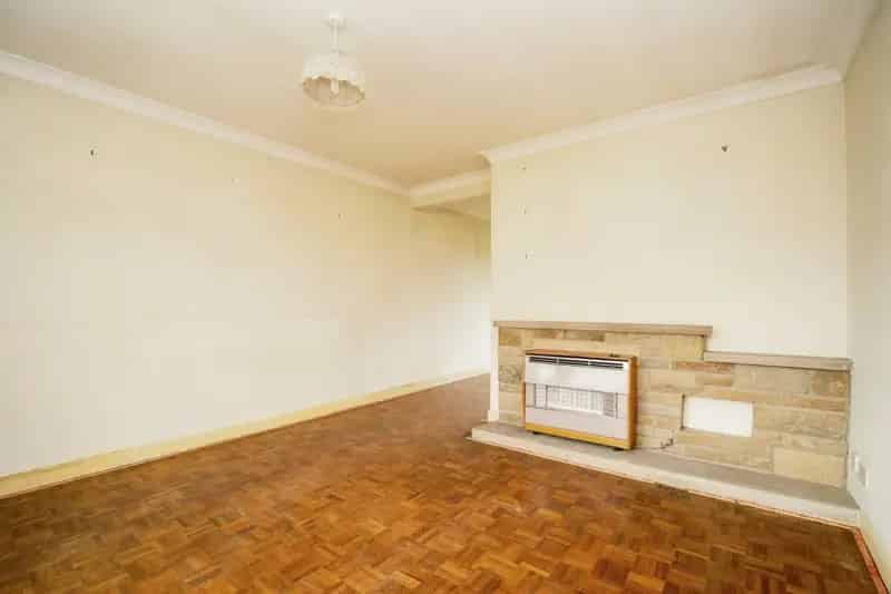 3 Bedroom House in Manor Park Dorchester