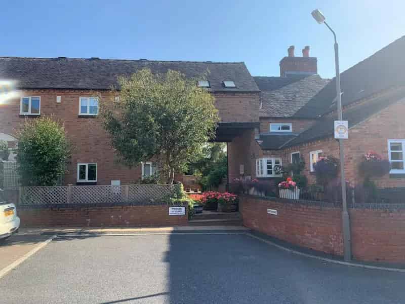 2 Bedroom Cottage To Rent