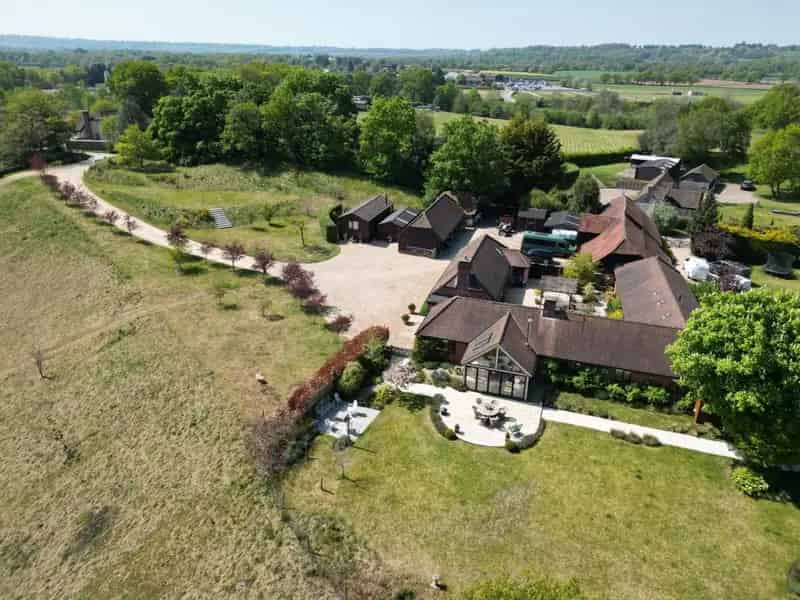 5 Bedroom Barn Conversion with 10 Acres