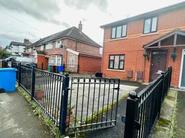 House For Rent in Manchester, England