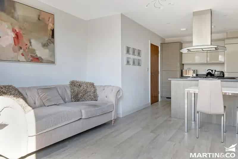 1 Bedroom Apartment for Sale