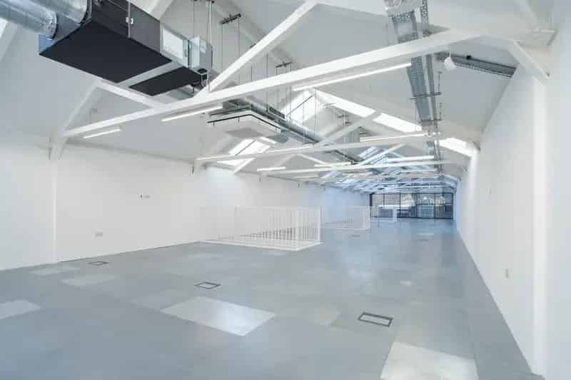 Hoxton Self Contained Building with Private Courtyard and Terrace