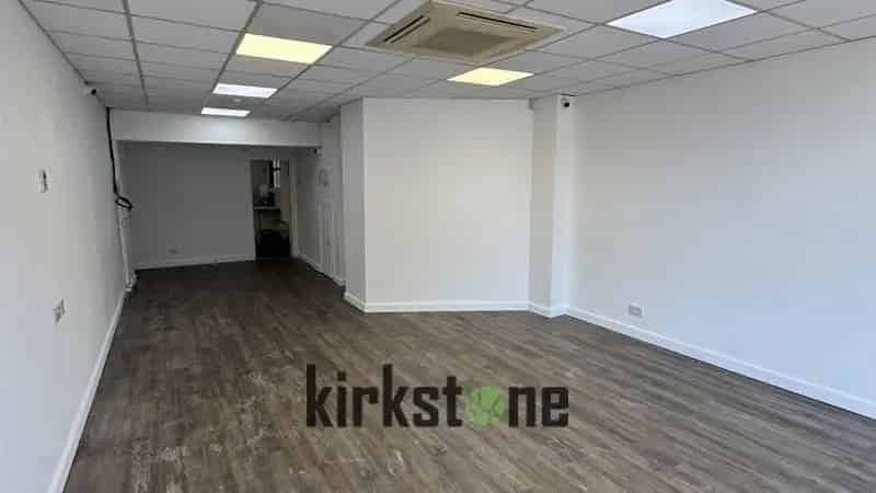 Kilmarnock Retail Unit: Ground Floor Shop To Let