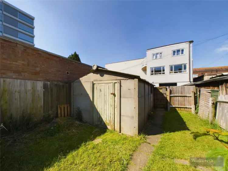 4 Bedroom HMO Flat Surbiton - Investor Opportunity