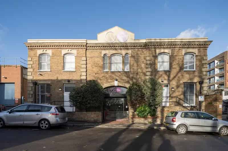 Warehouse Style Office Building Near Caledonian Road Kings Cross