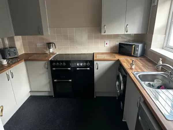 46 Bed House with Wet Room and Ground Floor Bedrooms
