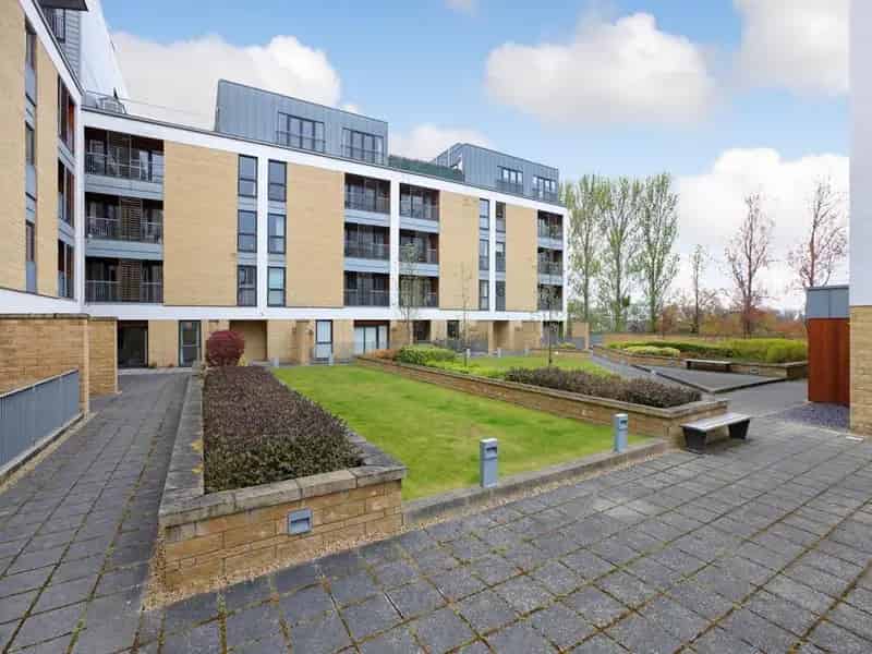 2 Bedroom Flat for Sale in Edinburgh