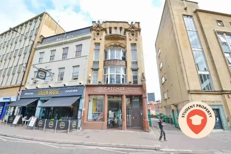3 Bedroom Apartment to Rent