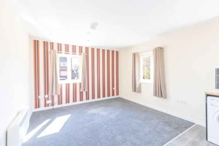 2 Bedroom Flat House to Rent in Rothwell