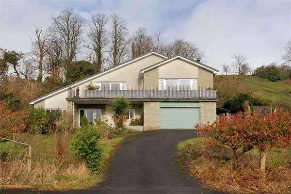 Four Bedroom Detached Villa with Stunning Firth of Clyde Views