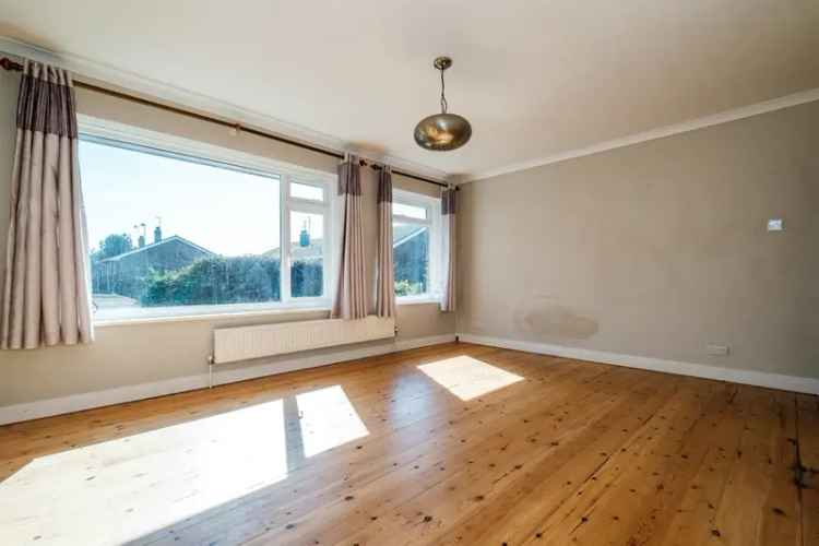 Two-Bedroom Apartment with Double Garage Shoreham