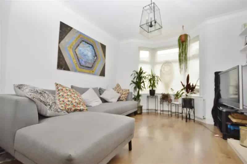 3 Bedroom House For Sale Forest Gate E7