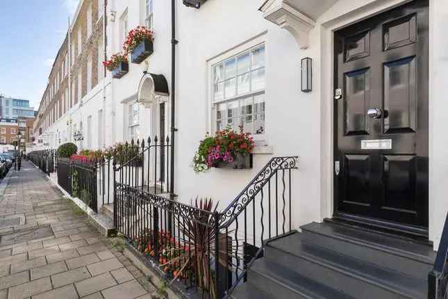 Luxury 4-Bedroom House in Knightsbridge