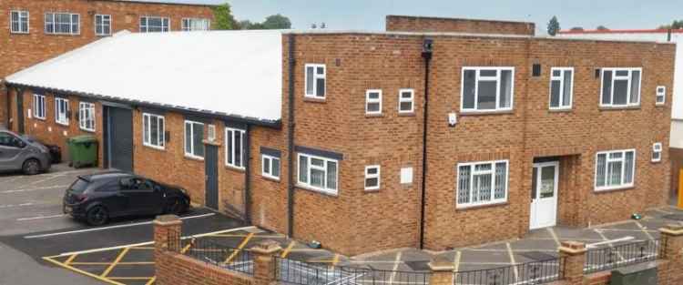 Prime Poyle Industrial Warehouse To Let