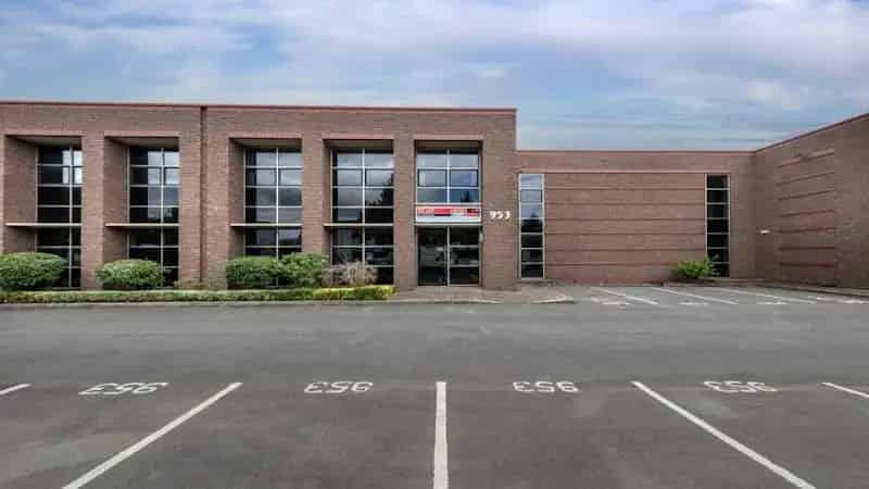 Modern Warehouse Unit Slough Trading Estate