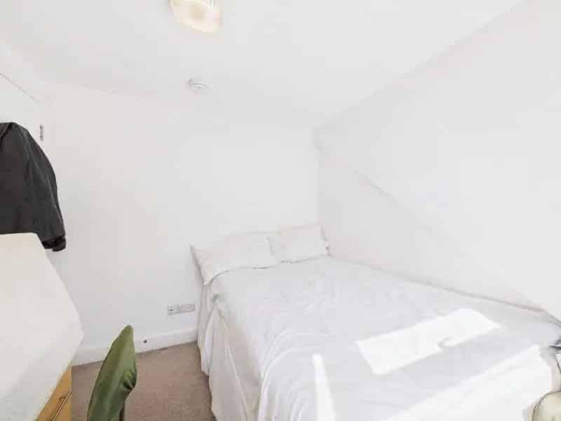 6 Bedroom House Student Property Zero Deposit Bills Included