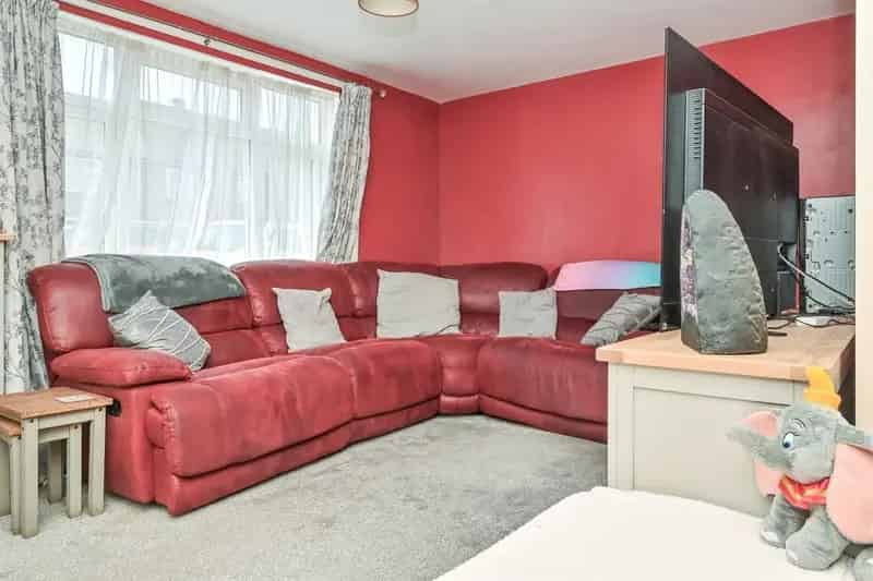 House For Sale , Three Rivers, England