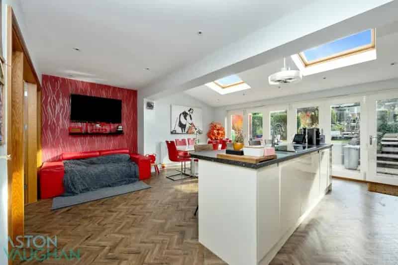 4 Bedroom Semi-Detached House for Sale in Patcham