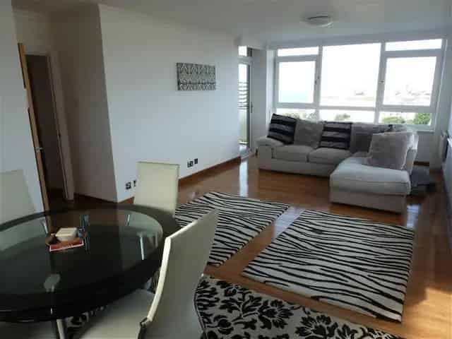 Spacious Property with Large Walk-in Cupboard - 12 Month Tenancy