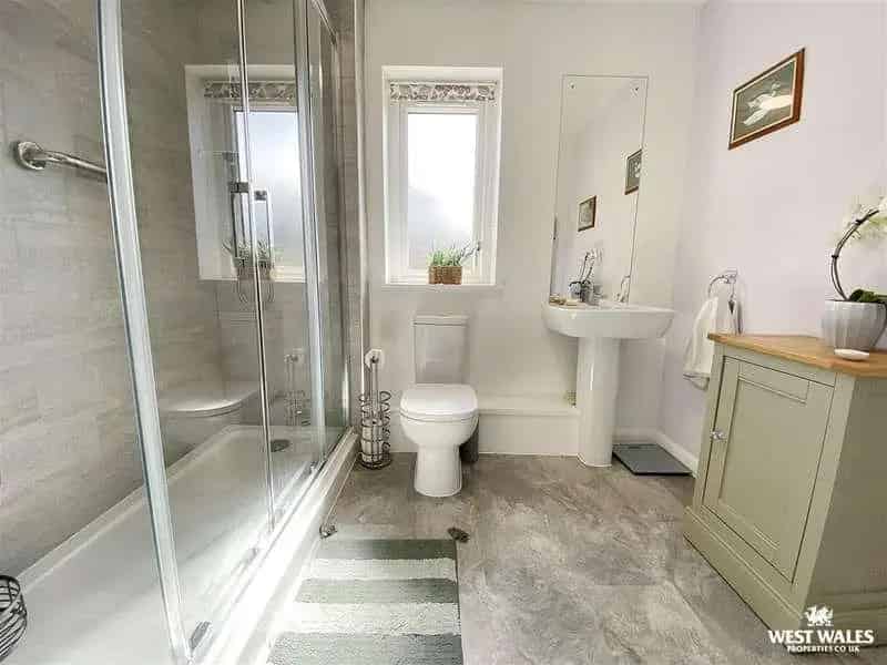 2 Bed Detached Bungalow for Sale in St Davids