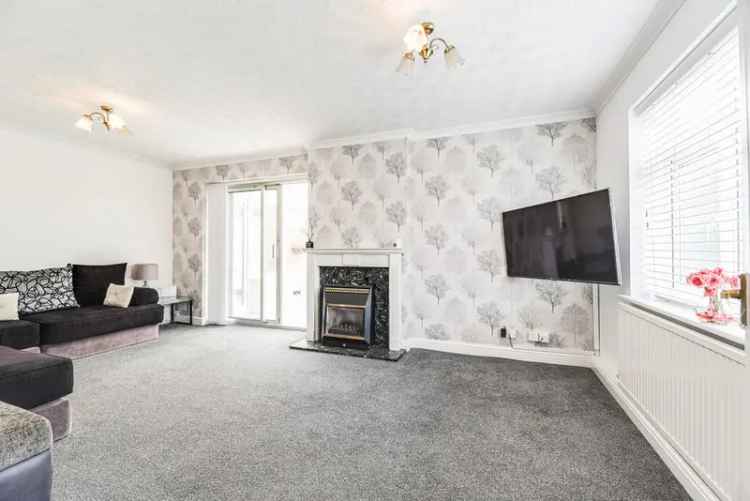 3 Bedroom Detached House for Sale in Sharples Bolton