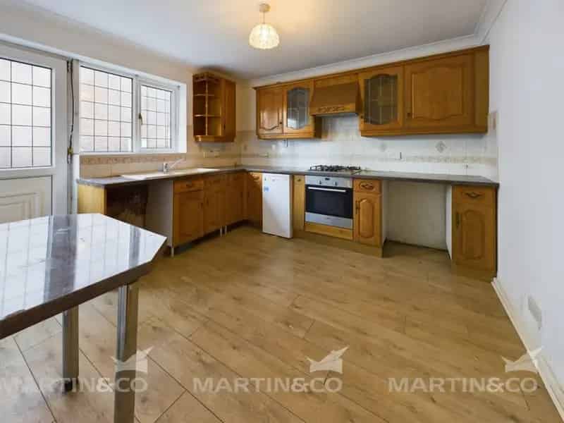 2 bedroom Bungalow
 For Sale