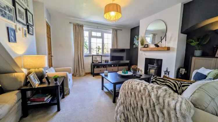3 Bedroom Mid Terrace House for Sale Middle Littleton Worcestershire