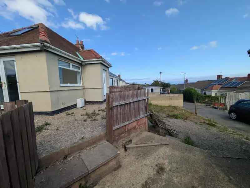 1 Bed Bungalow for Sale - End Terrace with Loft and Coastal Views