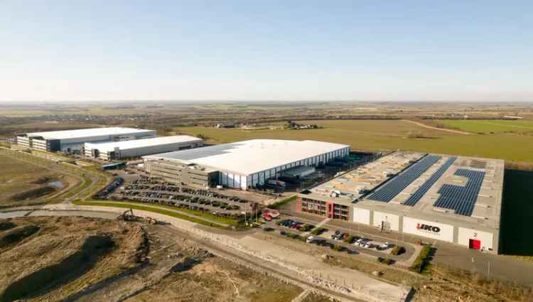 Alconbury Enterprise Campus: Flexible Manufacturing and Office Space